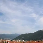 Apartment With Free Private Parking *